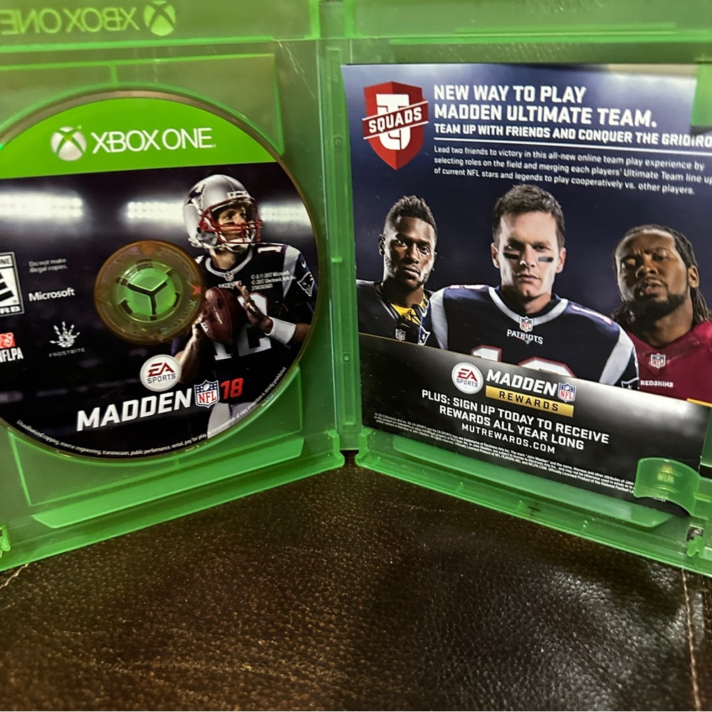 Madden NFL 18 - Xbox One‎ No Outer Cover On Case